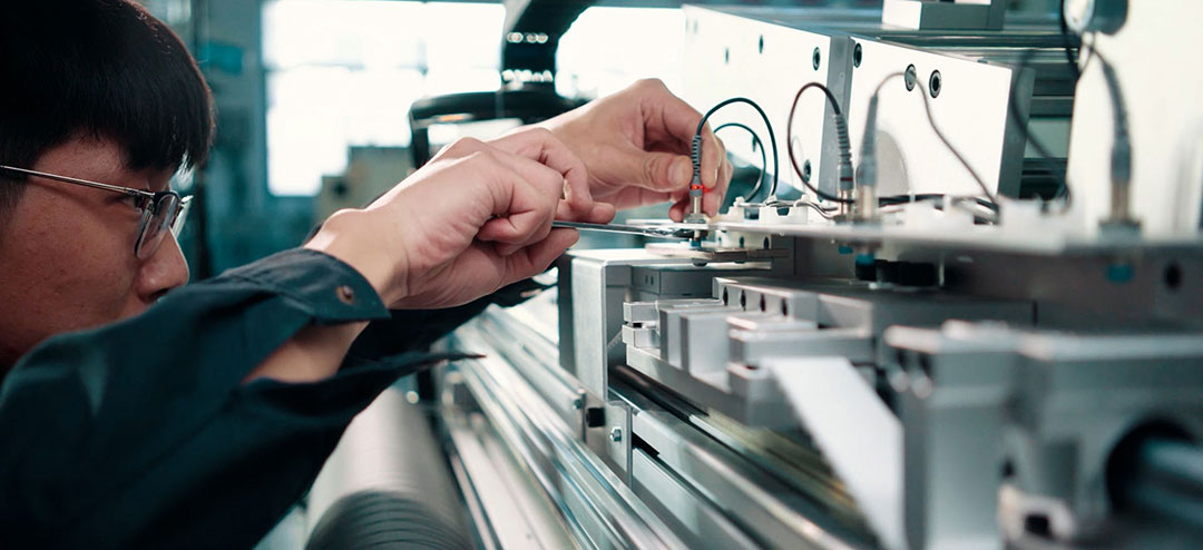 午夜免费福利的主电源是怎么连接的吗?